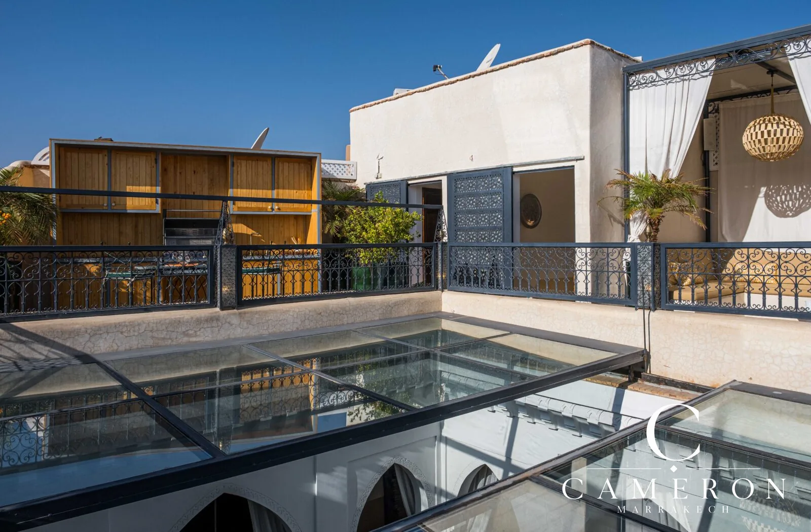 Riad with 6 suites and a rooftop terrace in Sidi Bel Abbès – Marrakech