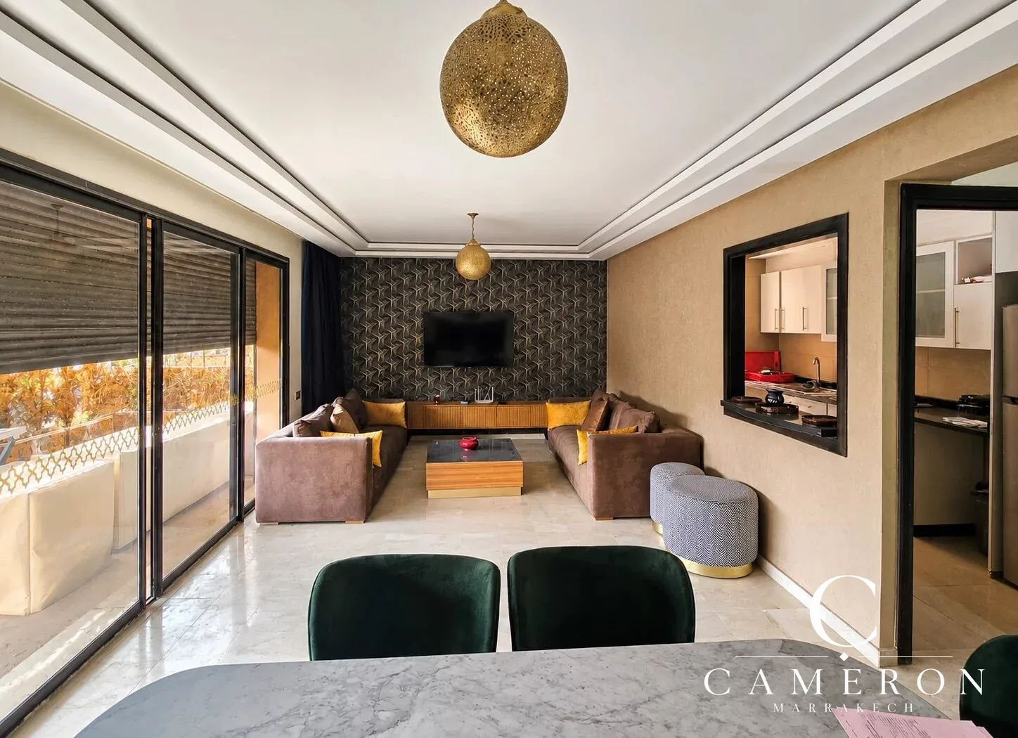 Appartement moderne avec grande terrasse et piscine sur le toit à l’Hivernage