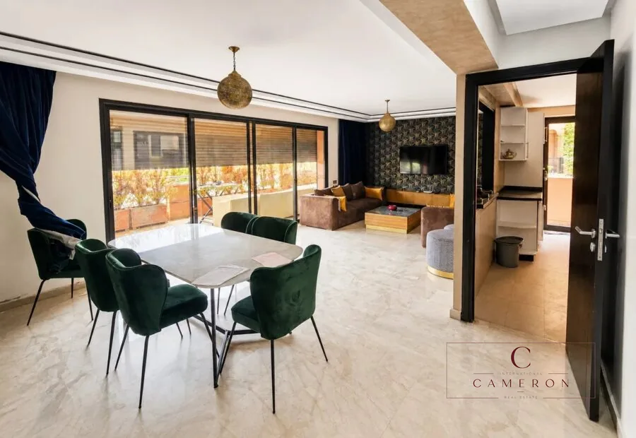 Appartement moderne avec grande terrasse et piscine sur le toit à l’Hivernage