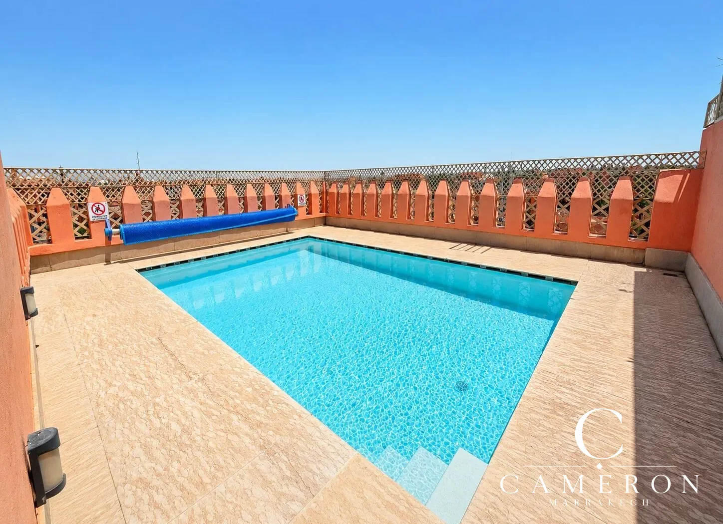 Appartement moderne avec grande terrasse et piscine sur le toit à l’Hivernage