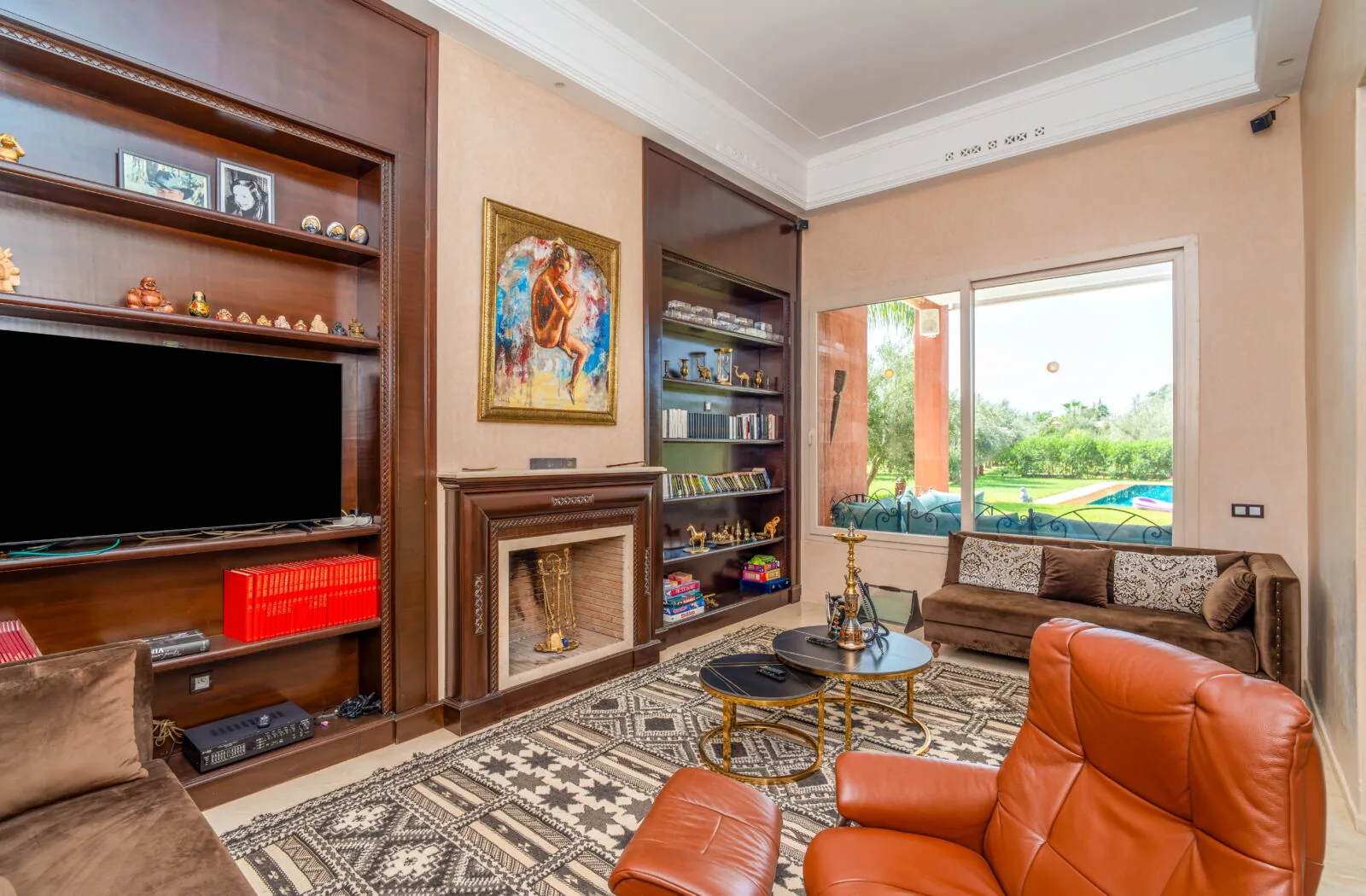Contemporary 5-bedroom villa on a large plot – Route de Ouarzazate