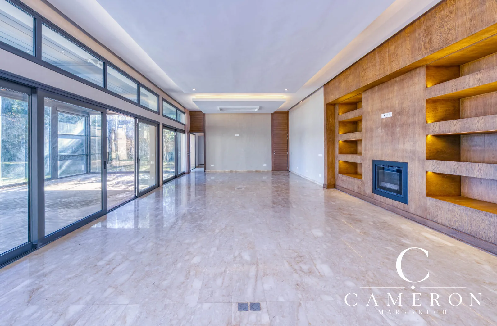 Single-storey villa on the front line of the golf course at Al Maaden