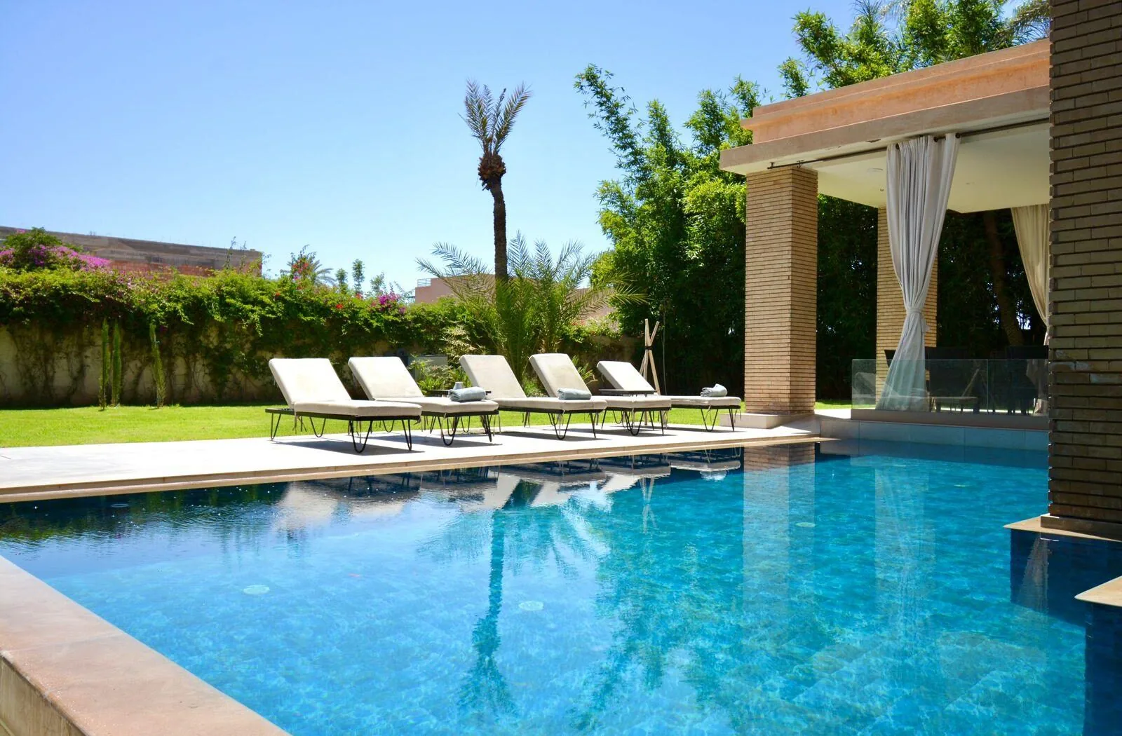 Luxury contemporary villa for sale in Marrakech