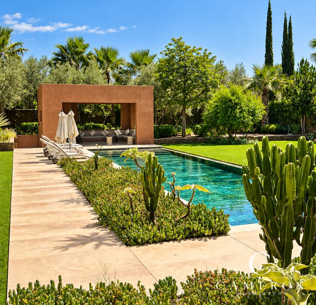 An exceptional villa set on 2,500 m² – Route de l’Ourika, Marrakech.
