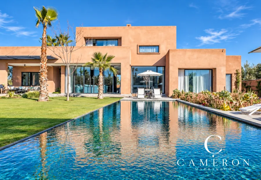 Villa d’exception sur 2 500 m² – Route de l’Ourika, Marrakech.