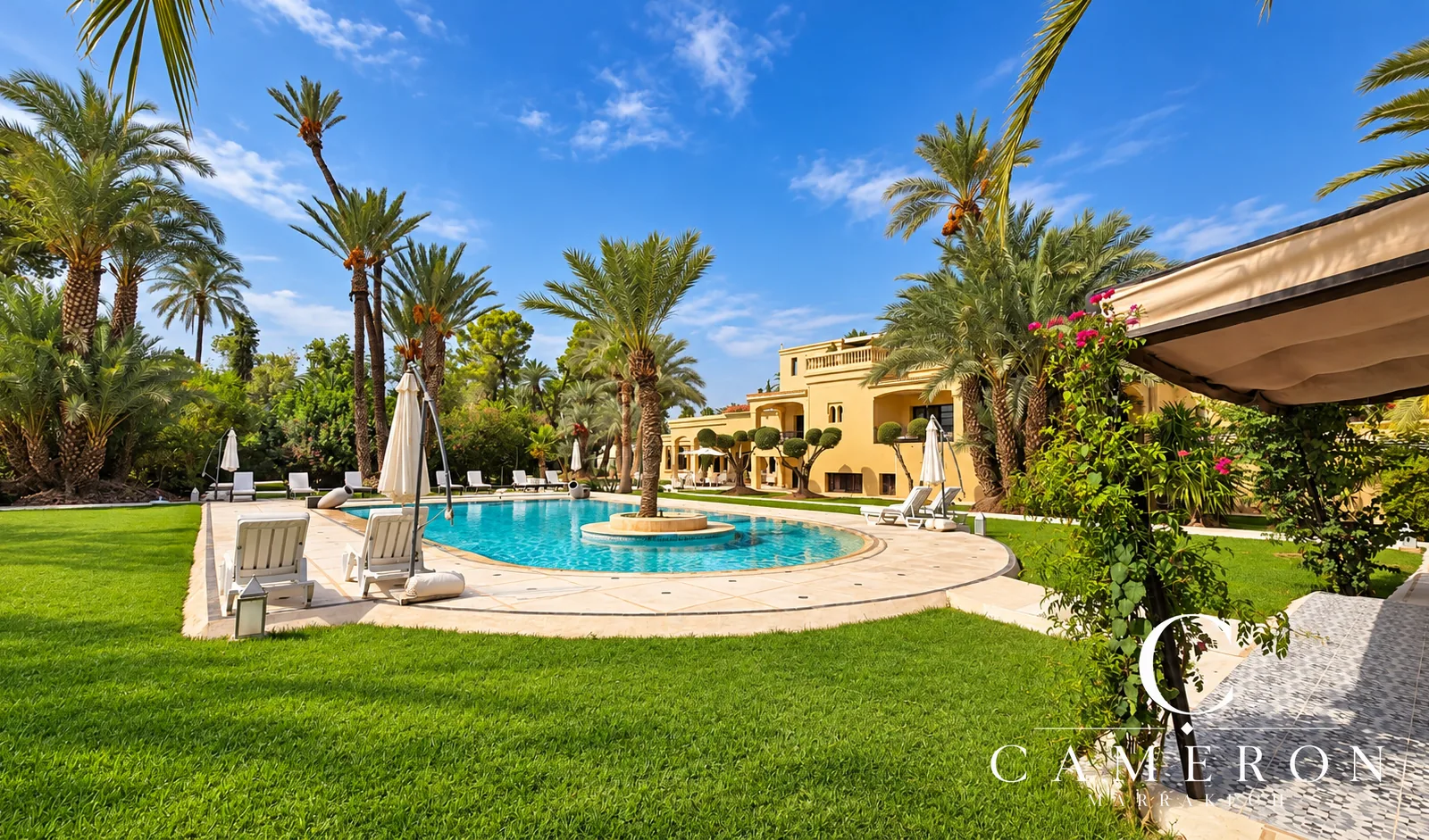 Historic, licensed palace – Palmeraie’s ‘Golden Triangle’, Marrakech
