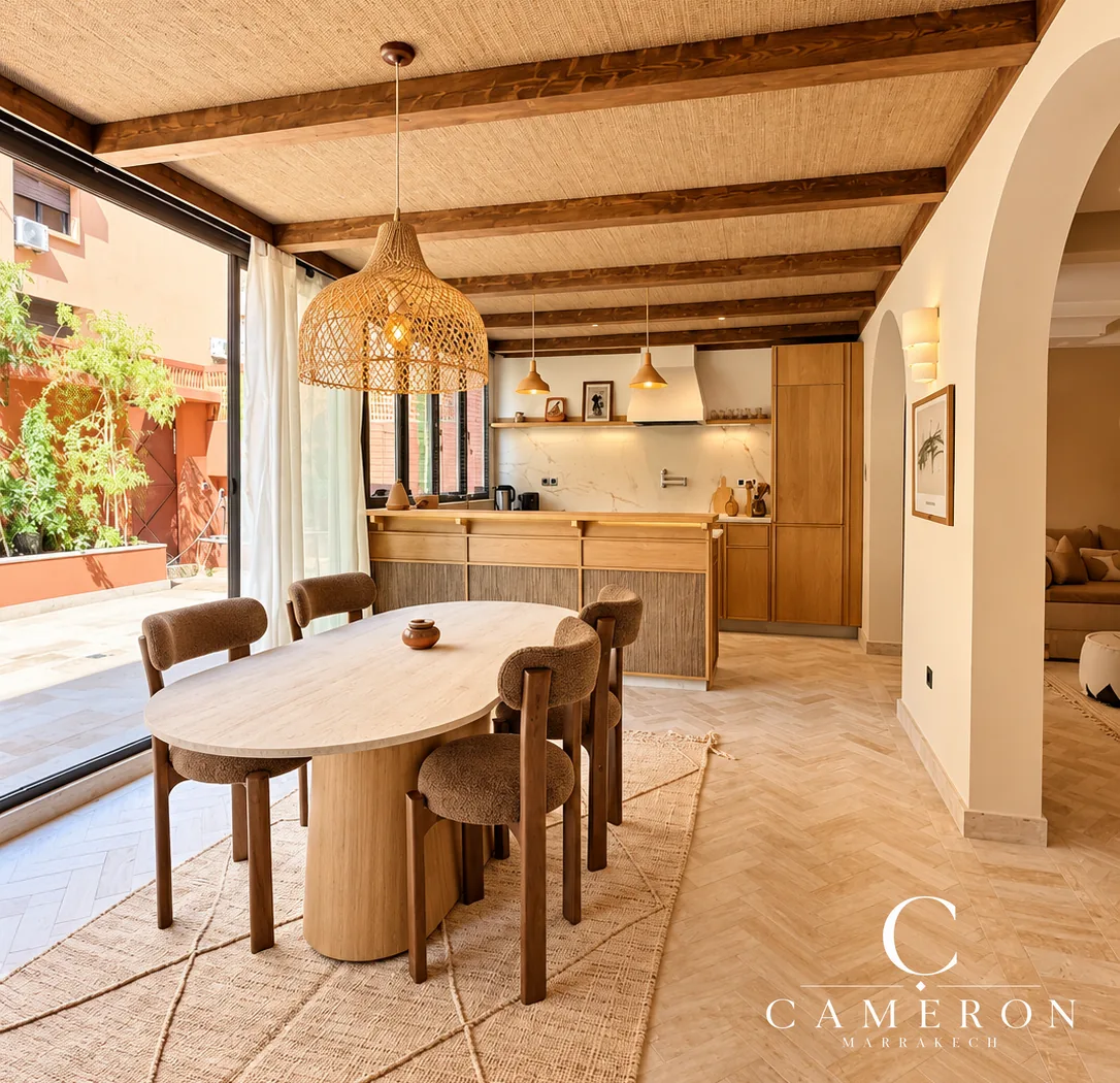 Renovated flat with an 80 m² terrace and pool – Right in the heart of Guéliz