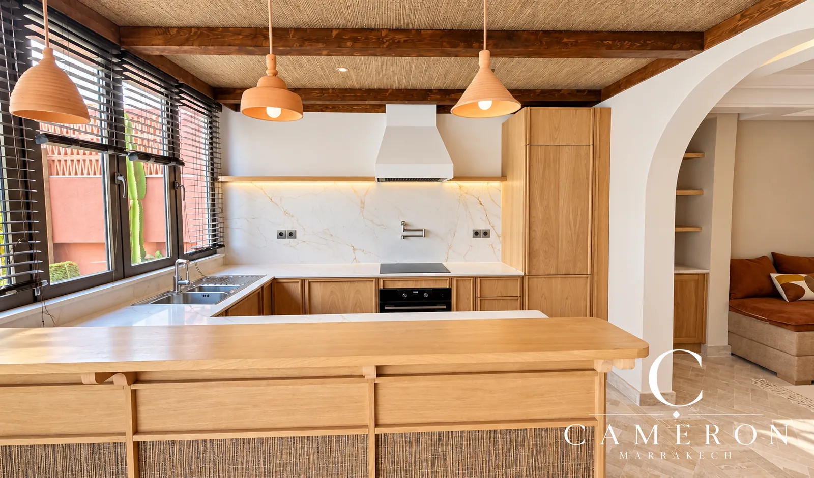 Renovated flat with an 80 m² terrace and pool – Right in the heart of Guéliz