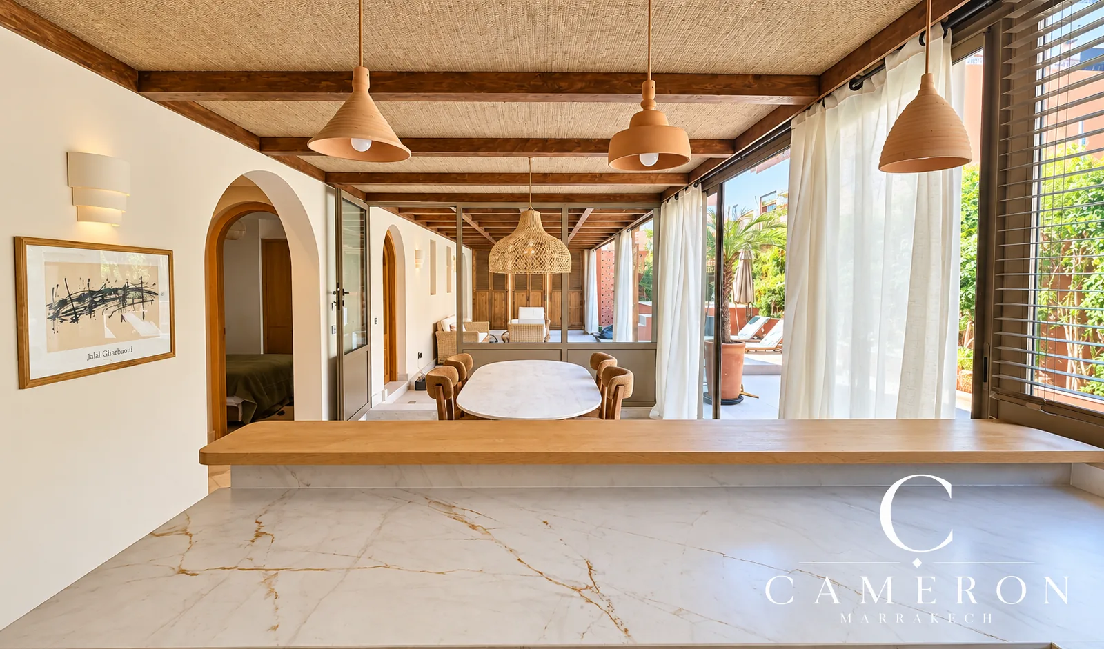 Renovated flat with an 80 m² terrace and pool – Right in the heart of Guéliz