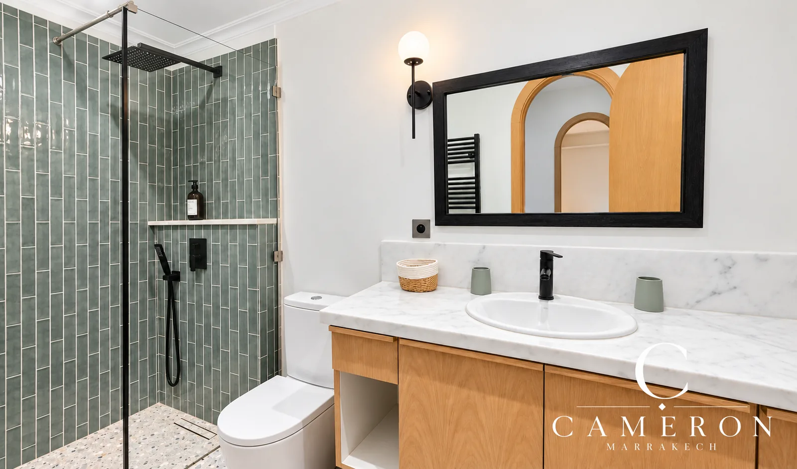 Renovated flat with an 80 m² terrace and pool – Right in the heart of Guéliz
